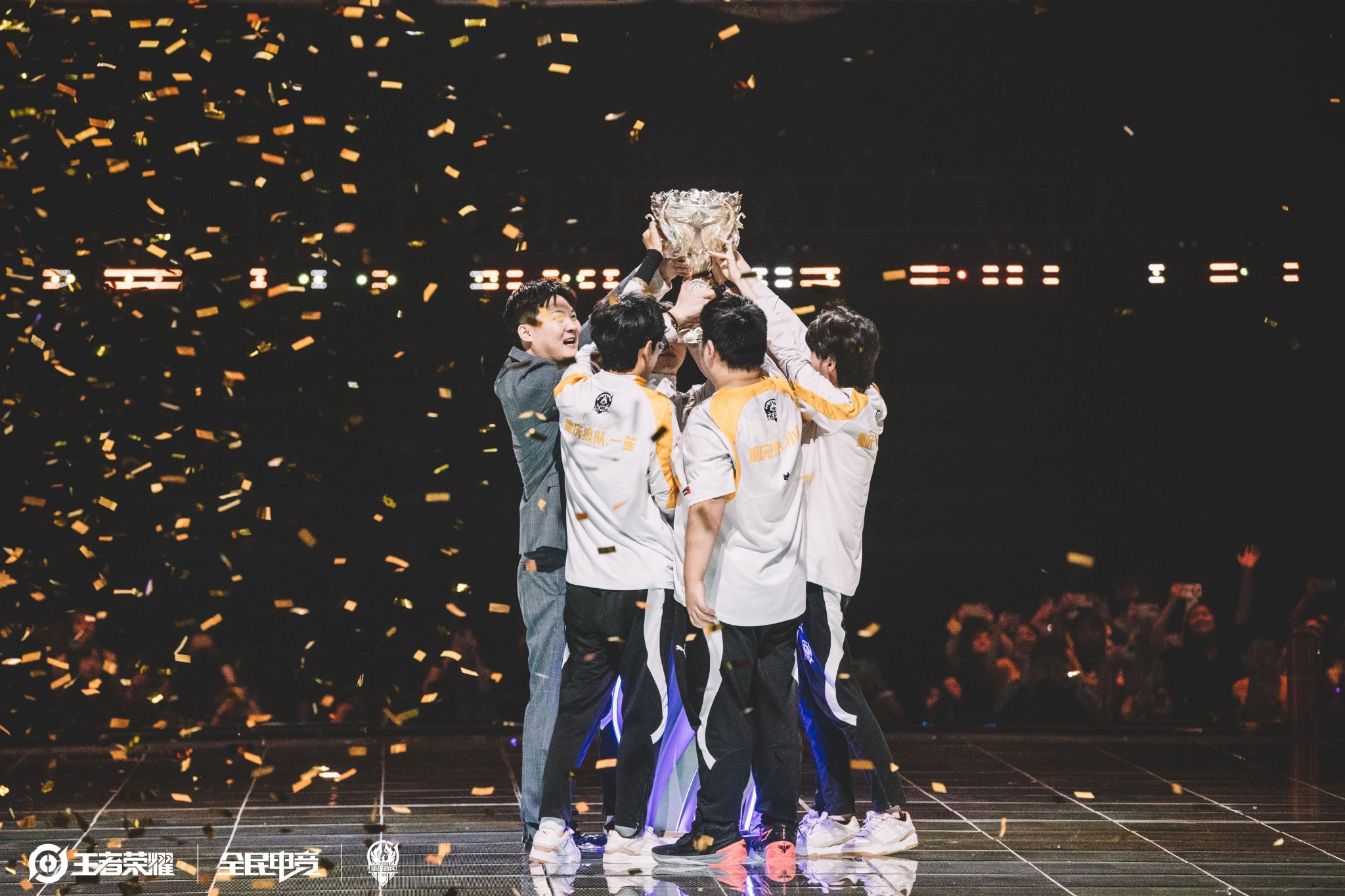 拥有丰富的 拥有丰富的