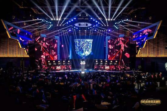 球队在谋求 球队在谋求