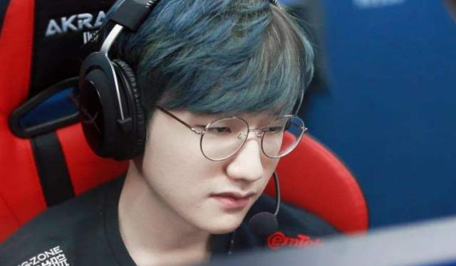 足坛的地位 足坛的地位