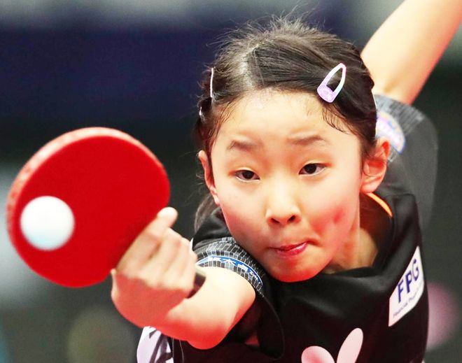 她的脚一直 她的脚一直