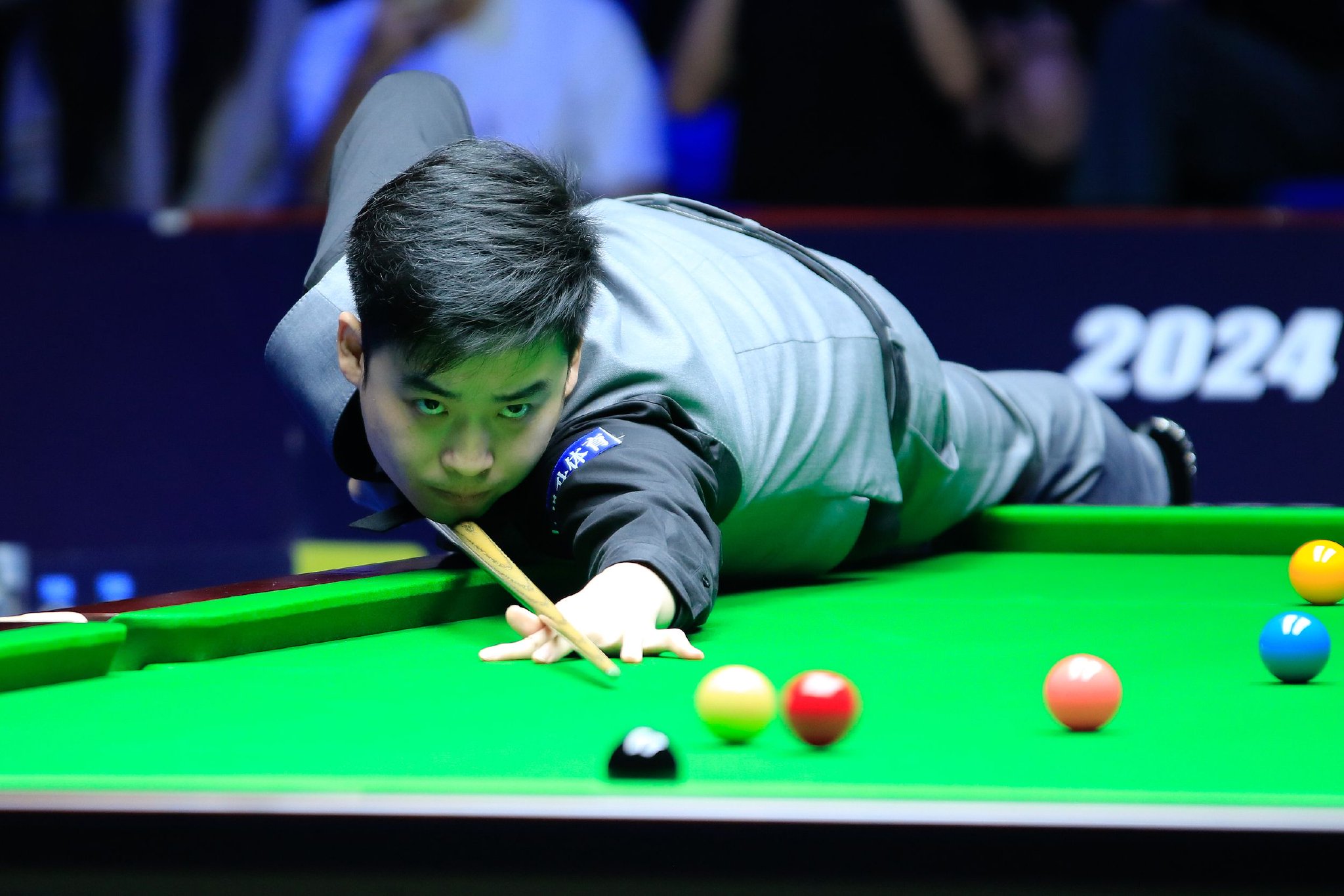 凭借出色的 凭借出色的