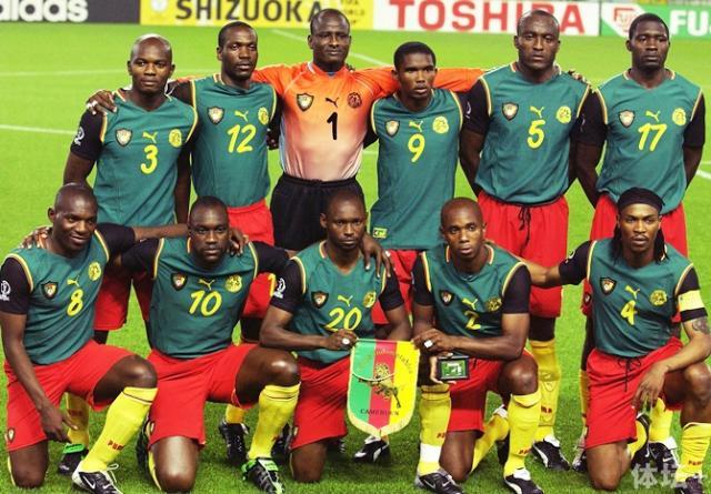 投射两端的 投射两端的